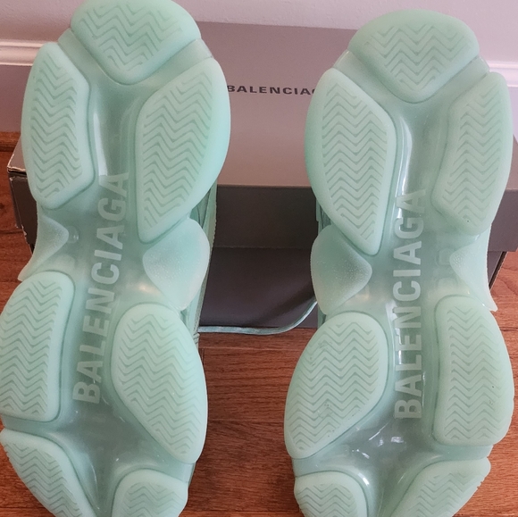 Balenciaga, Women clear sole mint, size 40 sneakers - Picture 6 of 6